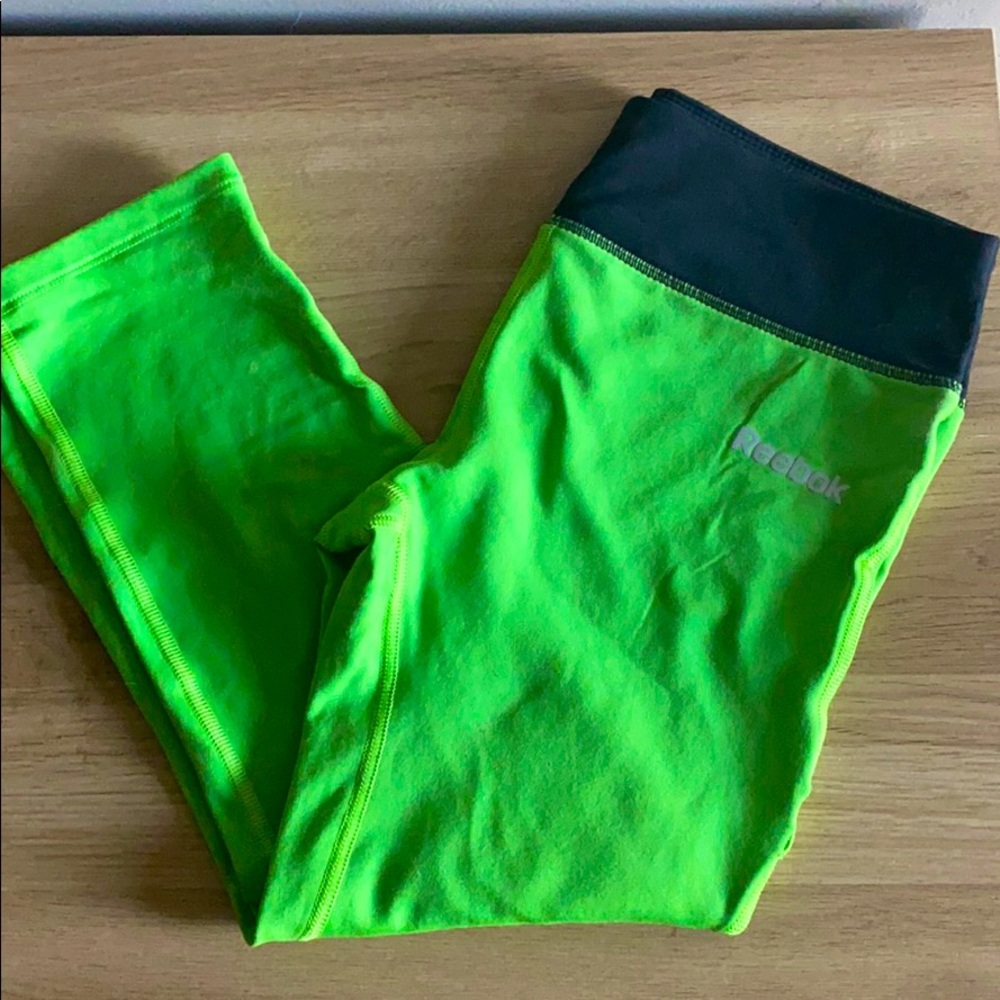 Reebok small cropped legging